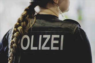 A policewoman from the Federal Police at Ostbahnhof in Berlin, 15/08/2024