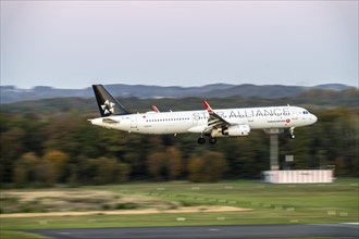 Turkish Airlines, Star Alliance, Airbus A321, landing at Cologne-Bonn Airport, CGN, North