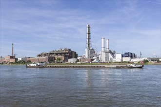 BASF, Lugwigshafen am Rhein, industrial area, ship, Mannheim, Baden-Württemberg, Germany, Europe