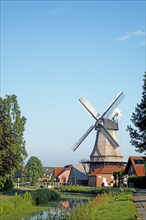 Galerieholländer, East Frisian Windmill, Warsingsfehn, Moormerland, East Frisia, Germany, Europe