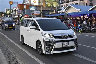 Toyota Vellfire Hybrid car