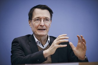 Karl Lauterbach (SPD), Federal Minister of Health, speaking at a federal press conference on the