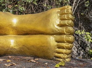 Reclining Buddha statue, Phousi or Phu Si Hill, Luang Prabang, Laos, Asia