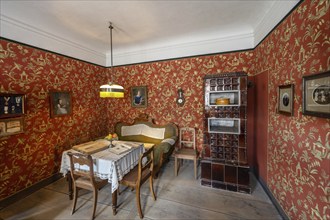 Living room with furnishings around 1900, baker's house built in 1793, today Häckermueum,