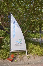 Welcome sign with logo of Stadtmarketing Varel, district of Friesland, Lower Saxony, Germany,