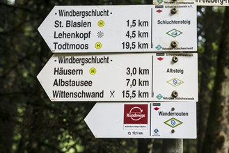 Hiking trail sign, Schluchtensteig, Albsteig, near Dachsberg, Hotzenwald, Southern Black Forest,