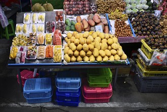 Fruit shelf