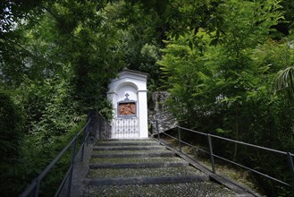 Pilgrimage route with chapels to the Madonna del Sasso pilgrimage church, Canton Ticino,