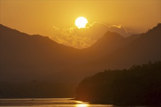 Sunset on the Mekong near Luang Prabang, Laos, Asia