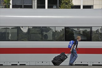 Class trip, ICE at Stuttgart main station, Stuttgart, Baden-Württemberg, Germany, Europe