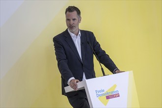 Christian Dürr, Chairman of the FDP parliamentary group, in a press statement in front of the