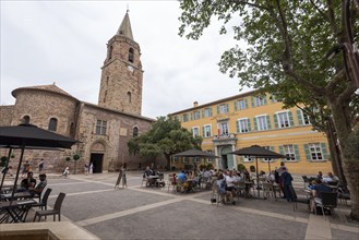 Saint-Léonce Cathedral and town hall of Fréjus, Var, Provence-Alpes-Cote d'Azur, France, Europe