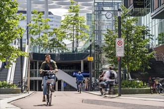 Entrance and exit of the bicycle car park at Utrecht Centraal station, Stationsplein, over 13, 000