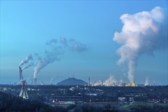 UNIPER coal-fired power plant Gelsenkirchen-Scholven, power plant units and cooling towers,