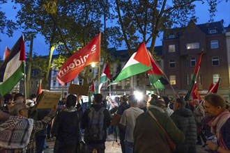 Demonstration by pro-Palestinian activists in Duisburg-Hochfeld, around 110 demonstrators marched