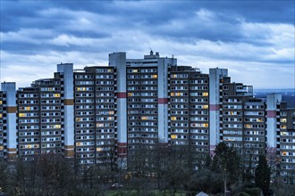 High-rise buildings in the Bensberg residential park, Bergisch-Gladbach, 18-storey housing estate