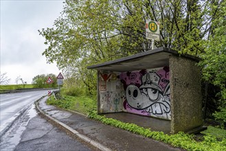 Bus stop shelter, local transport in the countryside, near Breckerfeld-Wengeberg, on Brantender