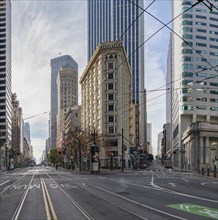 A picture of the Flatiron Building in Downtown San Francisco