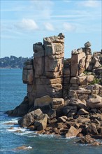 High rock formation on the coast with a view of the open sea, Ploumanac'h, Ploumanach,