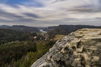 View from the Gamrig Rock to the climatic health resort of Rathen 1