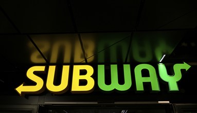 Logo SUBWAY, fast food, fast food chain, restaurant, neon lettering, Stuttgart, Baden-Württemberg,