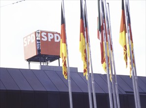 DEU, Germany: The historical slides from the 84-85 r years, Bonn. SPD headquarters. (Barrack) ca.