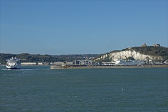 Ferry, harbour, castle, Dover, Kent, England, Great Britain