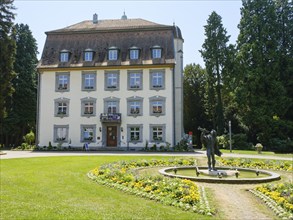 Trumpeter fountain in front of Schönau Castle, Castle Park, Bad Säckingen, Black Forest,