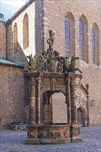 (© Sylvio Dittrich +49 1772156417) Neptune Fountain in the castle courtyard Merseburg Castle is a