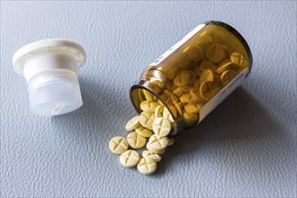 Medicines, medicine, tablets with glass jar