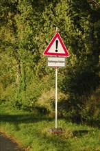 Cycle path damage, traffic sign, general danger zone, Emsland, Lower Saxony, Germany, Europe