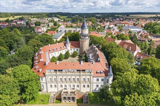 Aerial view, drone photo: Wiesenburg Castle and Park, Wiesenburg in der Mark, Hoher Fläming nature