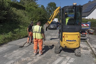 Road works for laying fibre optics, Schnaittach, Middle Franconia, Bavaria, Germany, Europe