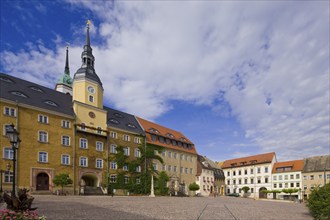 Roßwein is a small town in Saxony. The name comes from the Old Sorbian Rusavin. This goes back to