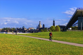 Elbe Cycle Route in Dresden