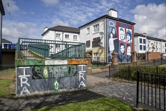 Murals, political murals from the time of the resistance of the IRA, Bogside quarter,