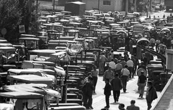 Farmers marched with their tractors to a protest in Aachen on 17.9.1974 to demonstrate against low