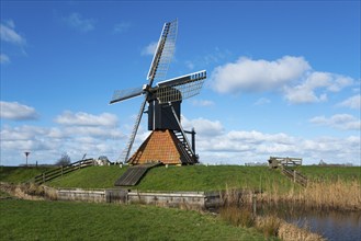 Grit mill for drainage, Goengahuizen, Goëngahuizen, Goaiïngahuzen, Friesland, Fryslân, Netherlands,