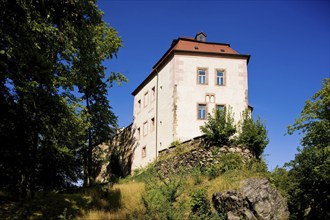 Together with one of the most beautiful and stylistically pure classical village churches in