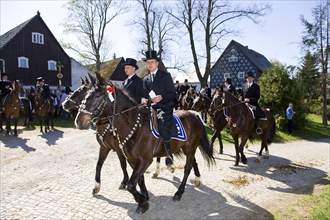 Every year at Easter there are about 5 processions in Lusatia, each with about 200 riders. The