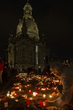 On the 69th anniversary of the Allied bombing of Dresden, Dresdeners commemorate with candles at