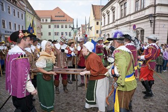 Pirna the members of the association Der Retter playfully re-enact the invasion of the Swedes in