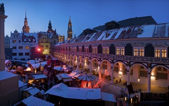 The nostalgic Christmas market in the stable yard of Dresden's Residence Palace also offers quiet