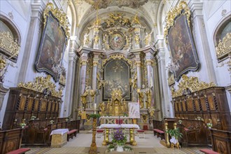 Altar in the Baroque parish church, Waidhofen an der Thaya, Lower Austria, Austria, Europe