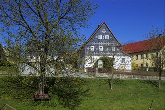 Niederottendorf is located between Berthelsdorf and Oberottendorf at the foot of the scenic Hohwald