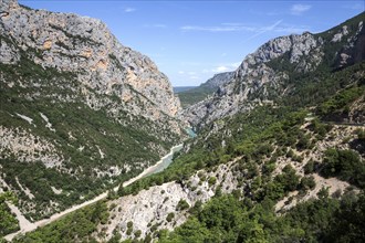 View of the Verdon Gorge, Grand Canyon du Verdon, Département Alpes-de-Haute-Provence, Provence,