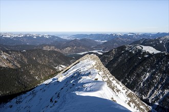 View of snow-covered mountain peaks, mountain panorama, summit of Schafreuter in winter, Karwendel,