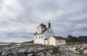 Old lighthouse of Værøy, Vaeroy, Lofoten, Norway, Europe