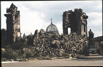 Rubble of the Dresden Frauenkirche by George Bähr, burnt out after the bombing raid of 13 February