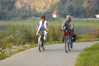 Elbe cycle path in Diesbar Seußlitz